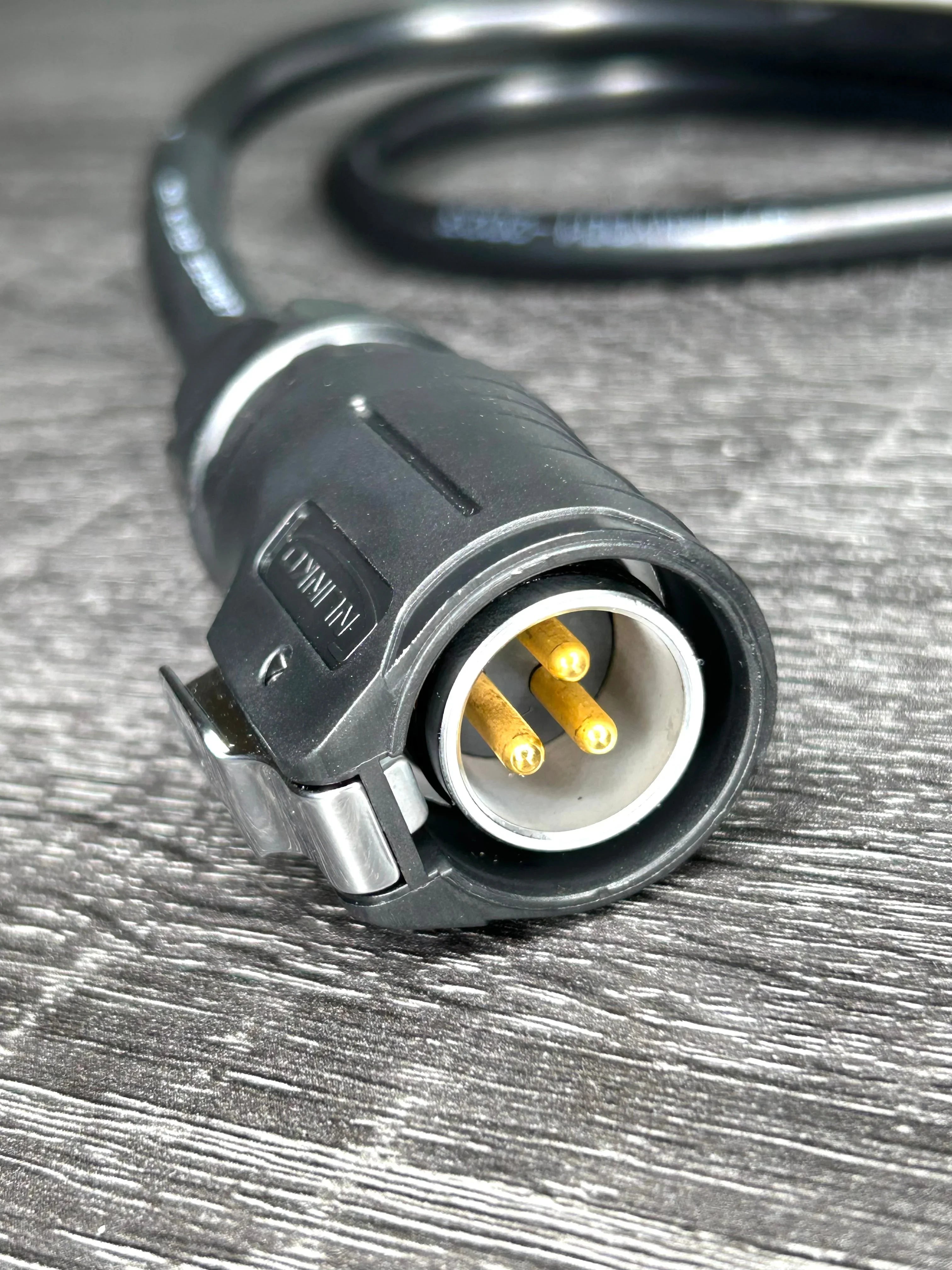 Surron Light Bee 60V 10A Replacement Charger