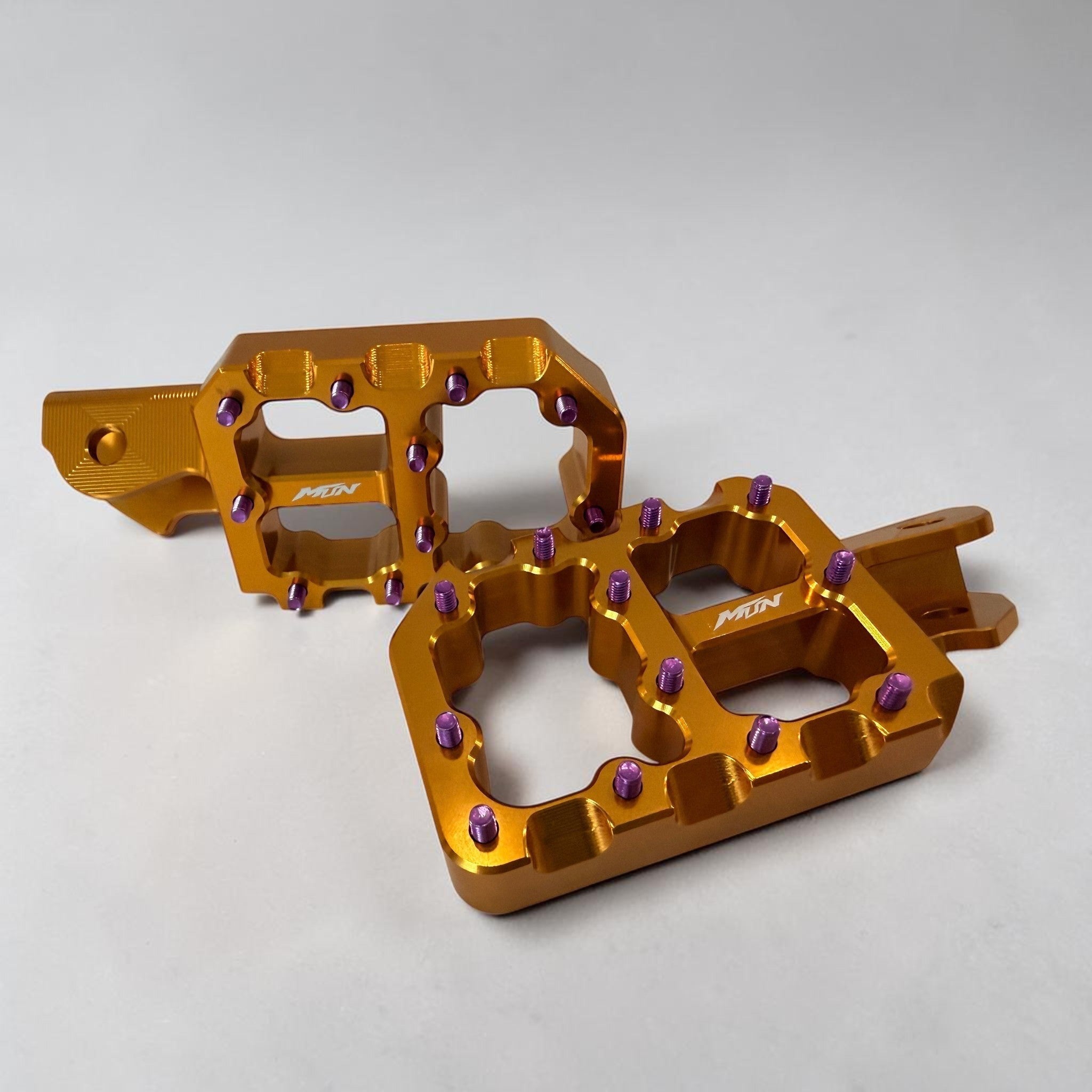 MTN MARK II Wide Performance Footpegs