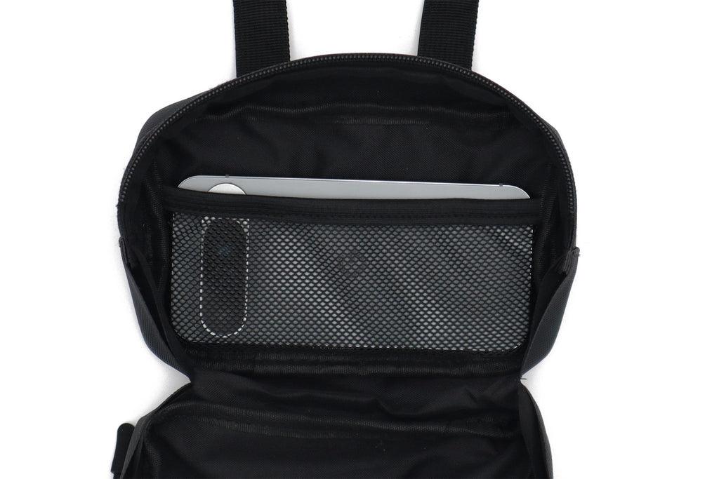Havoc Bar Sack open interior with zip and mesh pockets