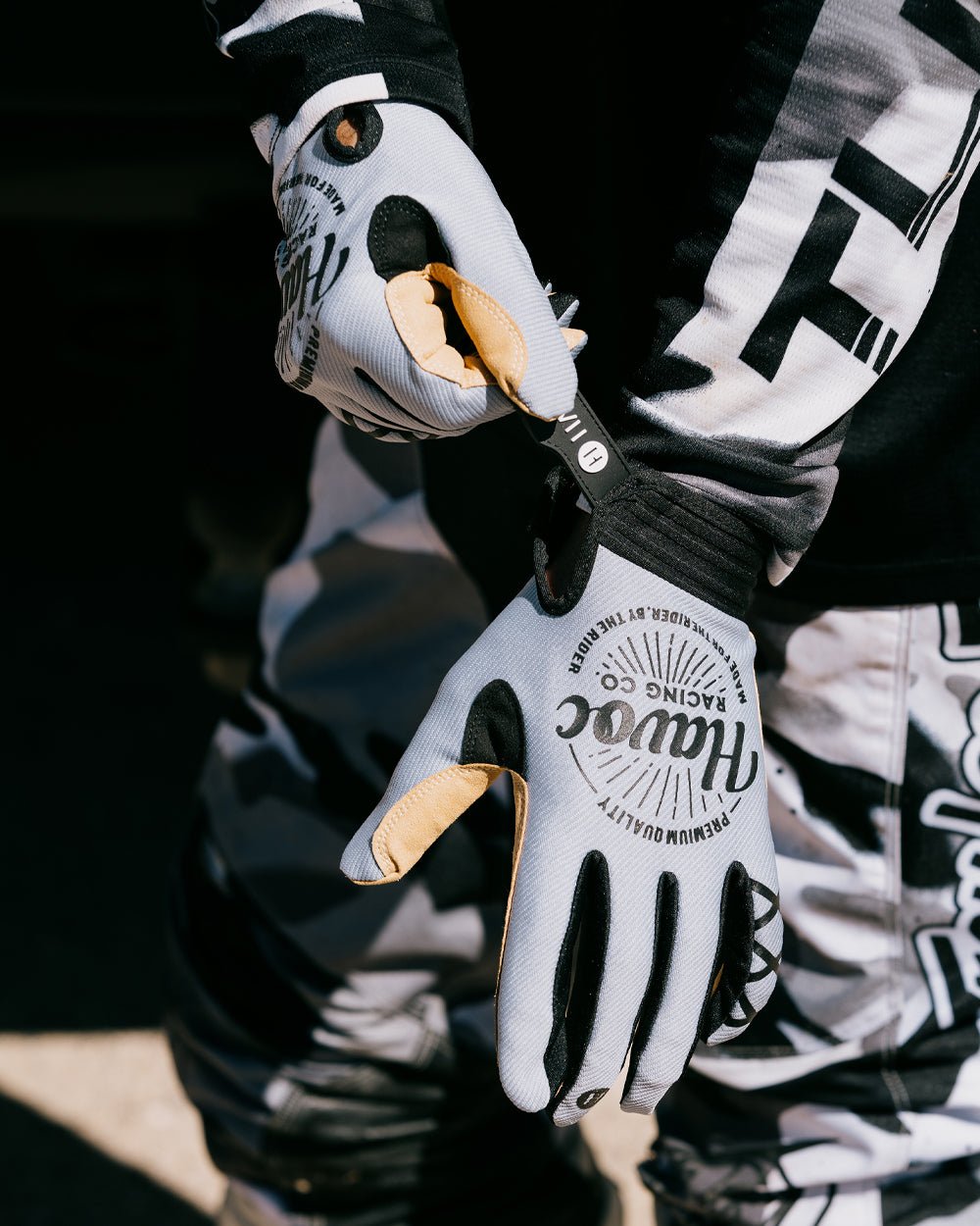 Havoc Wreak Moto Gloves | MTN MOTOWORKS E-Moto Performance Parts & Accessories