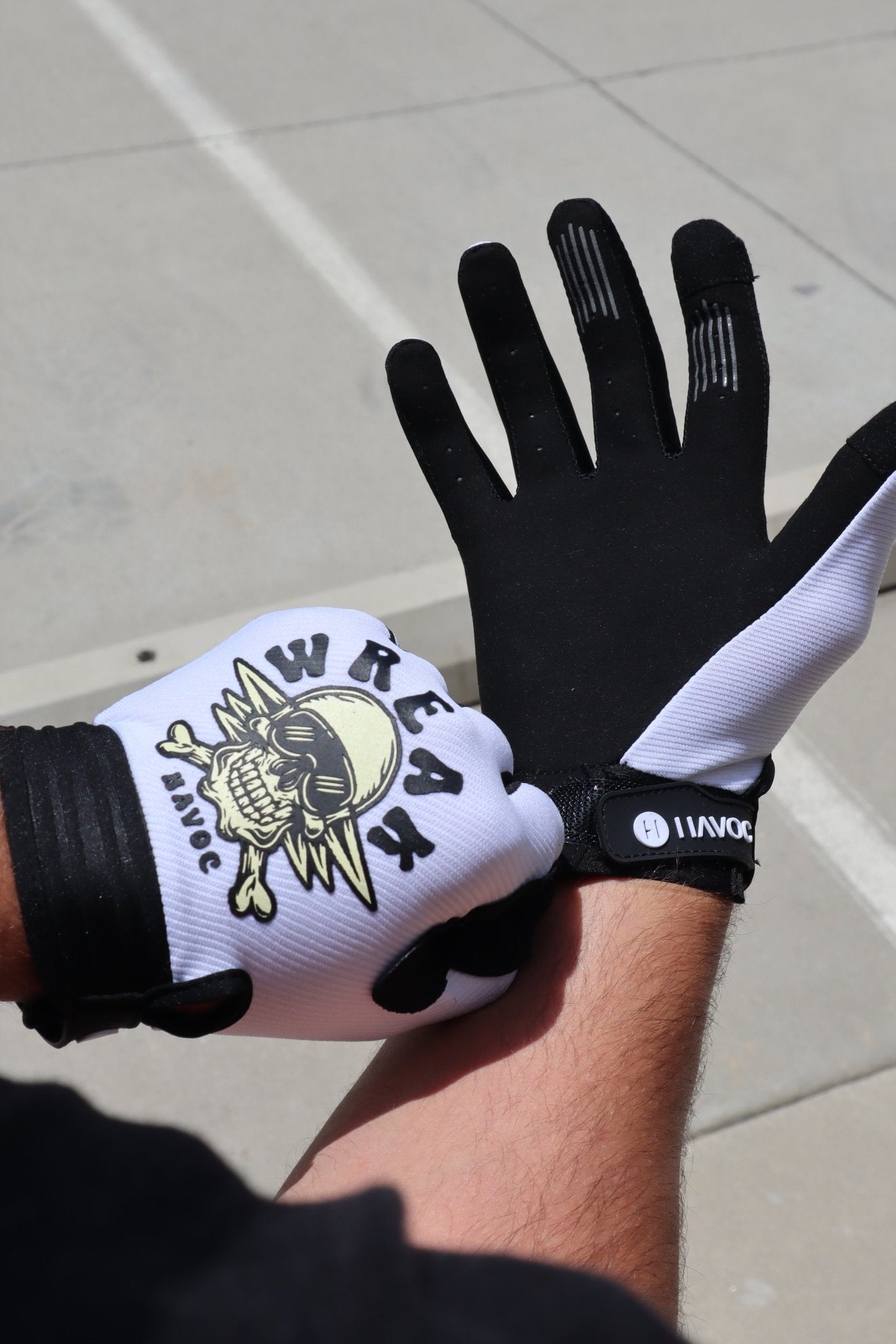 Skull and Crossbones Gloves | MTN MOTOWORKS E-Moto Performance Parts & Accessories